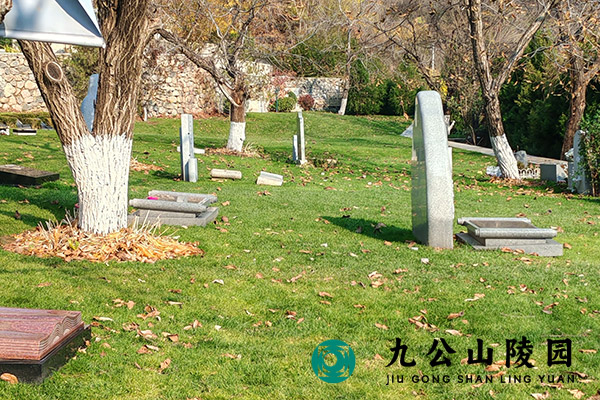 如何根据逝者生平选择个性化的北京墓园祭祀服务？